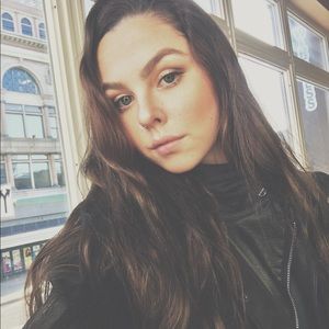 Meet your Posher, Hailey